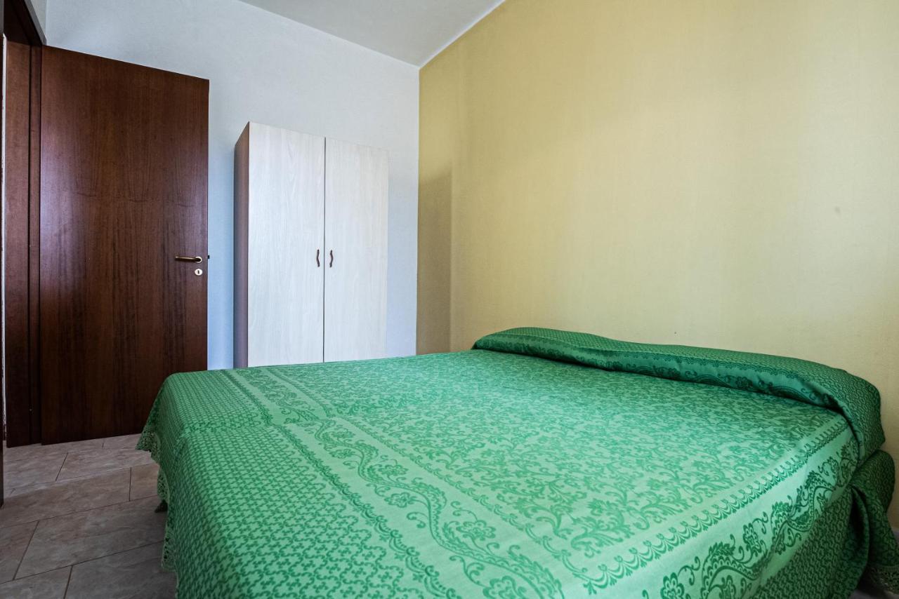 Апартаменты Mancaversa Gallipoli Casa Vacanza Stefania Марина-ди-Манкаверса Экстерьер фото