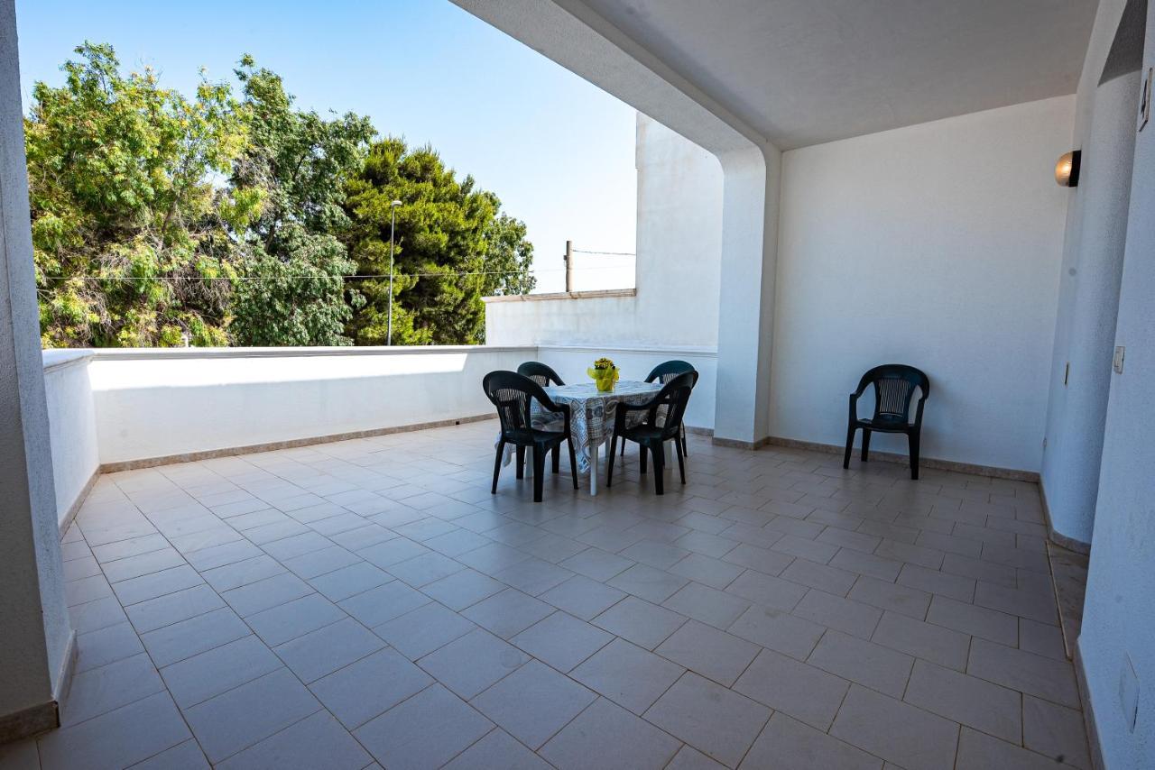 Апартаменты Mancaversa Gallipoli Casa Vacanza Stefania Марина-ди-Манкаверса Экстерьер фото